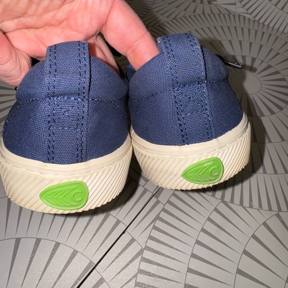 Cariuma OCA Low Blue Women’s 11.5 Men’s‎ 10 Excellent Condition - Picture 3 of 8